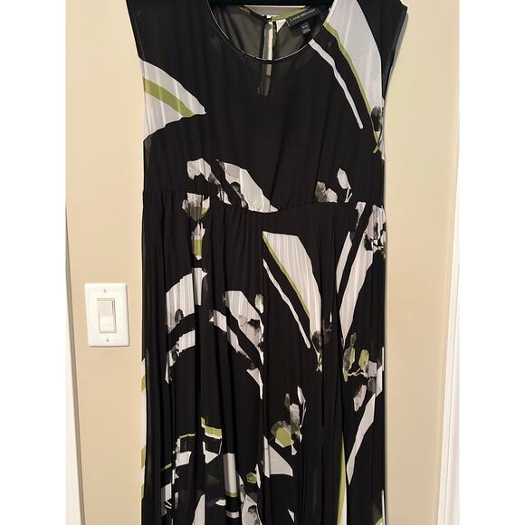 Lane Bryant black white and green sleeveless dress with pleated skirt, sz 14/16 - Picture 3 of 10